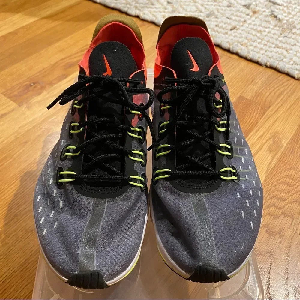 NIKE Women’s EXP-X 14 Sneaker